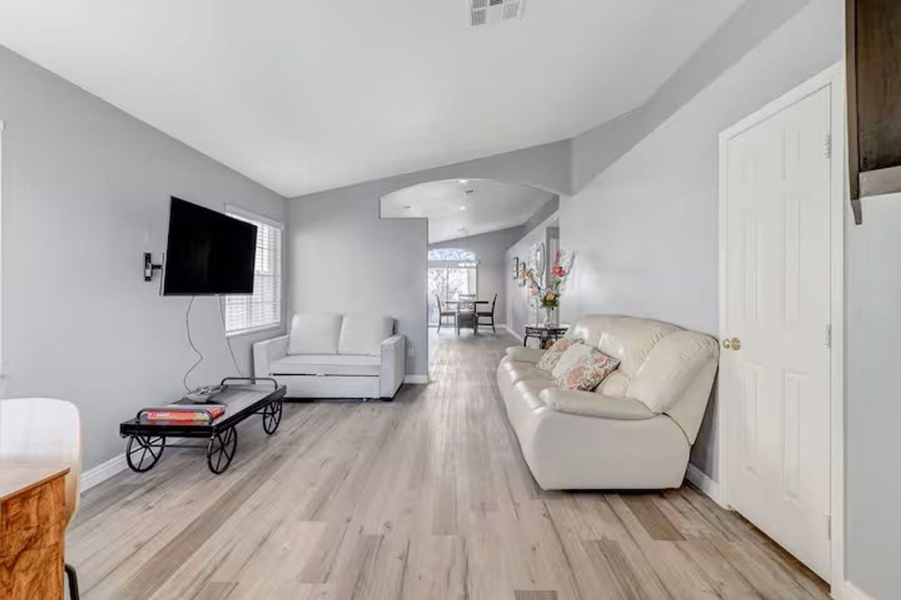 8098 Sundown Vista Ave - Photo 3 of 18