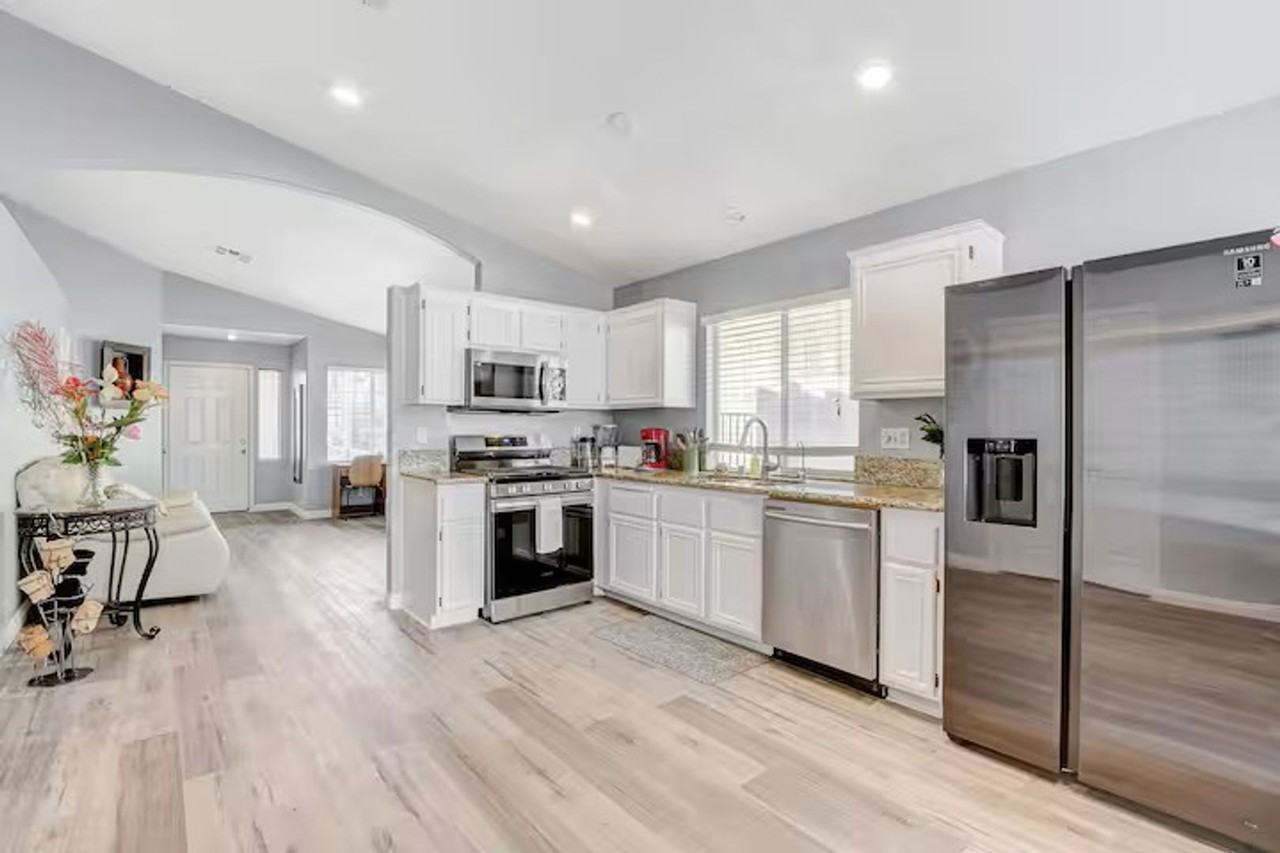 8098 Sundown Vista Ave - Photo 6 of 18