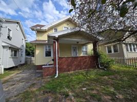 featured image of 3832 Jackman Road