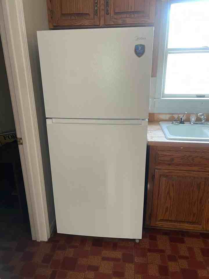 213 E Buford St - Photo 4 of 29