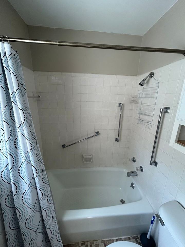 213 E Buford St - Photo 7 of 29