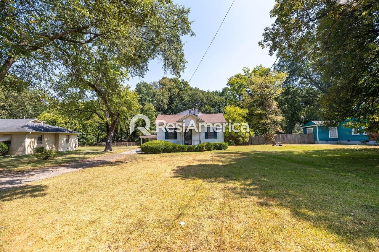 3670 Graves Rd - Photo 3 of 23
