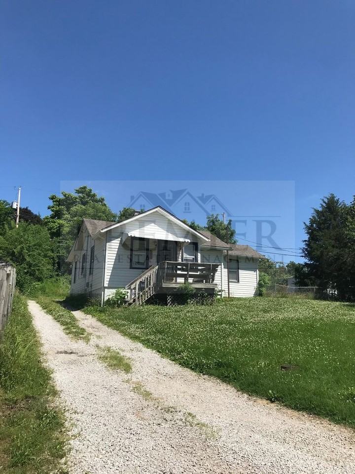 2225 South Home Avenue - Photo 2 of 19