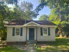 3908 N Linden Dr - Photo 1 of 1