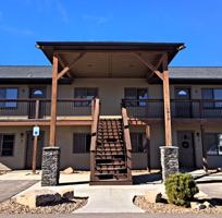 featured image of 1815 College Ln