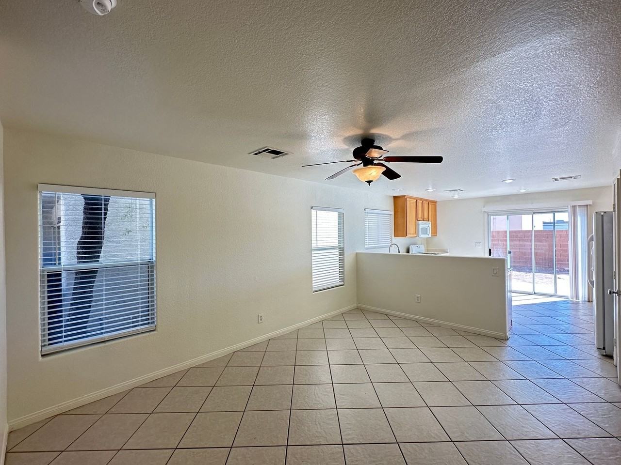 530 Cabis Bay St - Photo 3 of 21