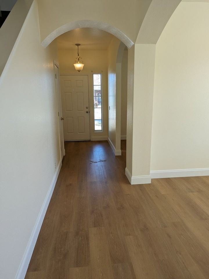 4717 Lake Champlain Ln - Photo 6 of 40