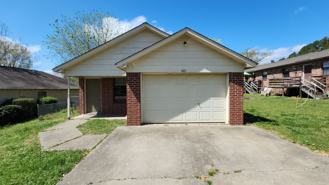 1411 N Hartford Ave - Photo 1 of 1