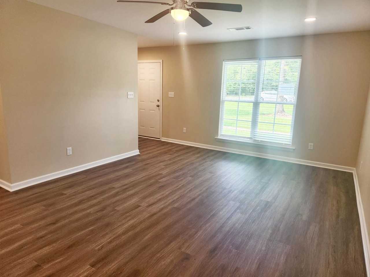 3530 Moss Island Court - Photo 3 of 13