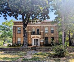 featured image of 320 Beech St