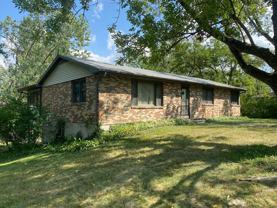 860 Nw Park Ln - Photo 1 of 1