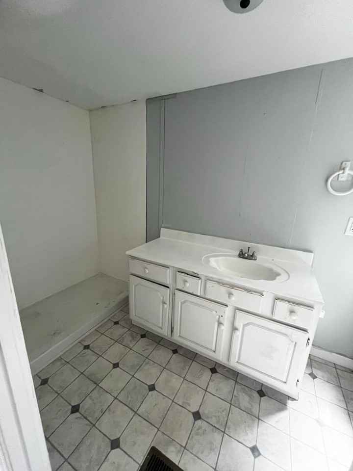 8318 County Road 643 - Photo 7 of 8