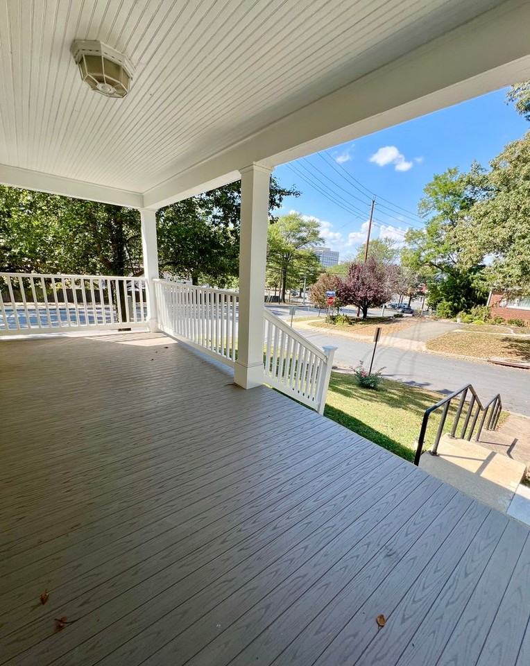 201 Highland Ave - Photo 4 of 39