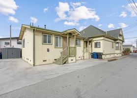 featured image of 161A W Beach St