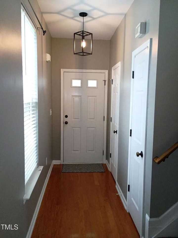 524 Woodson Dr - Photo 6 of 37