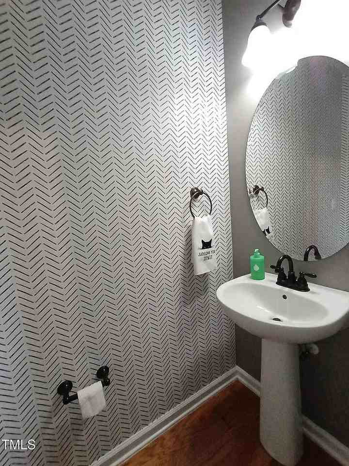 524 Woodson Dr - Photo 7 of 37