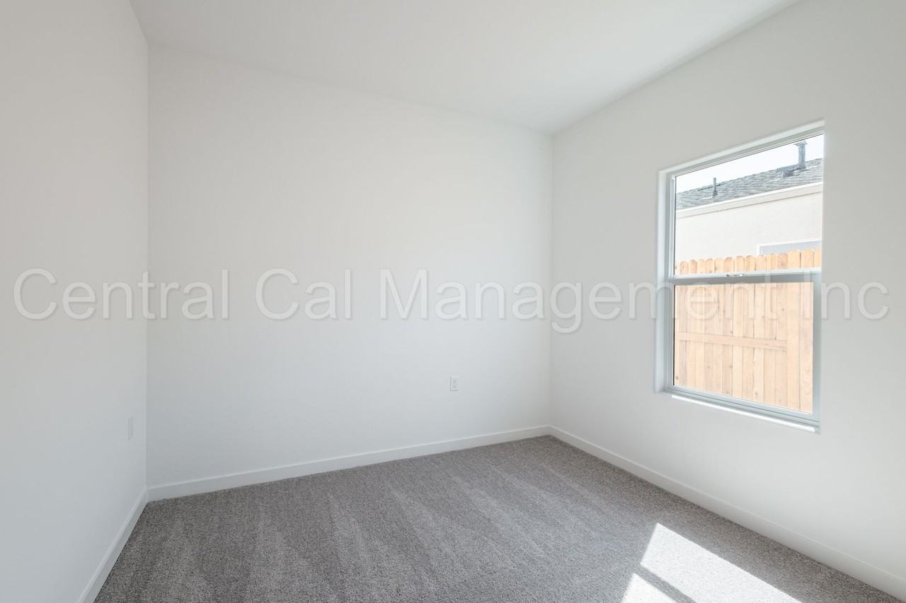 7430 Sunshine Grove Dr - Photo 7 of 29