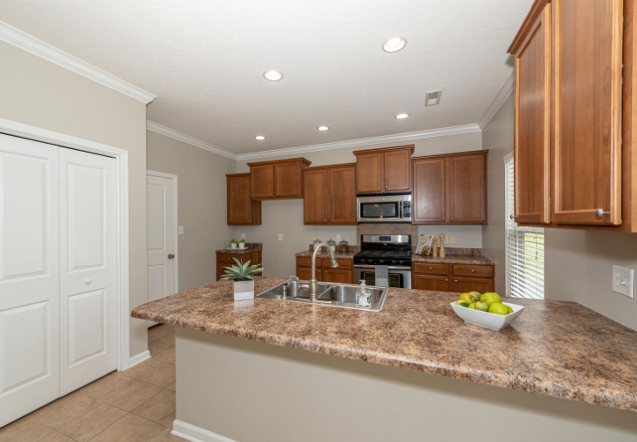 11701 Hughes Lane - Photo 6 of 15