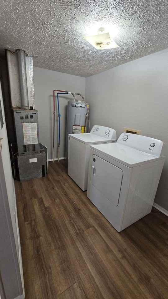 2005 E 14th St - Photo 4 of 9