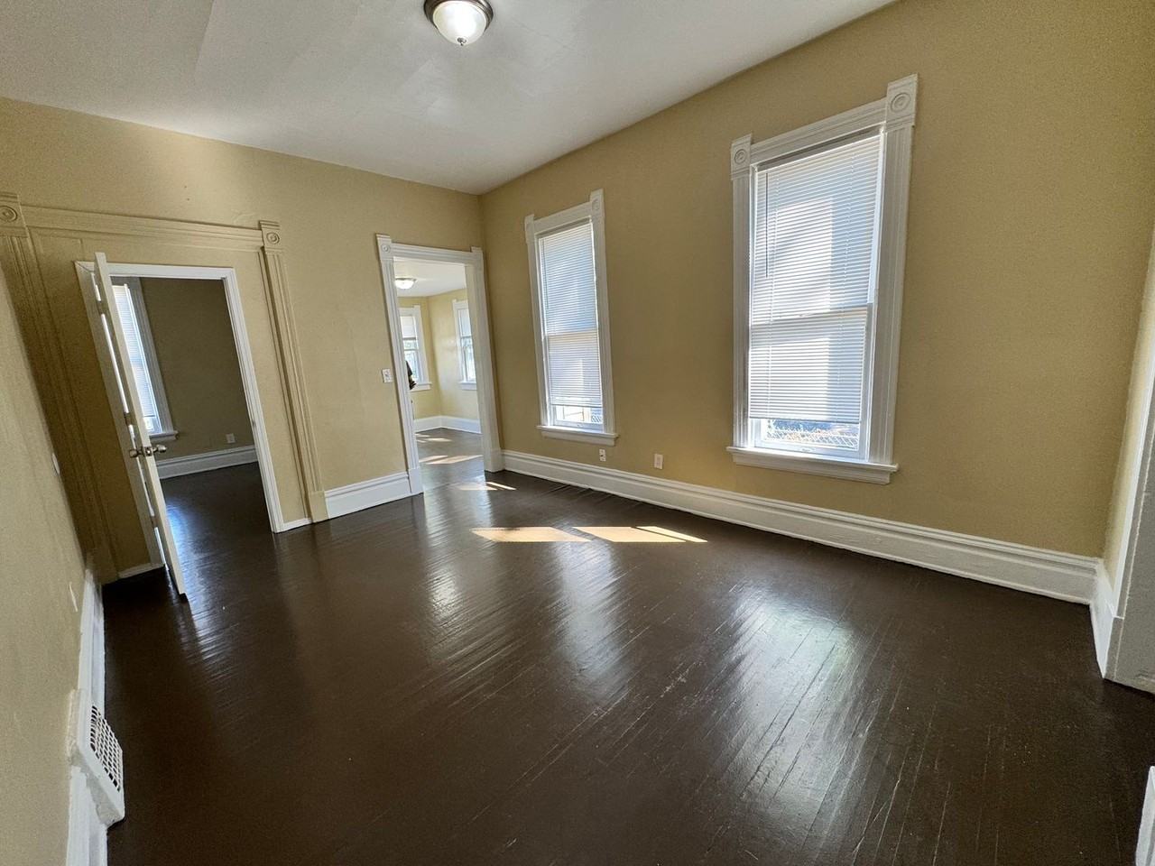 401 Western Ave - Photo 2 of 18
