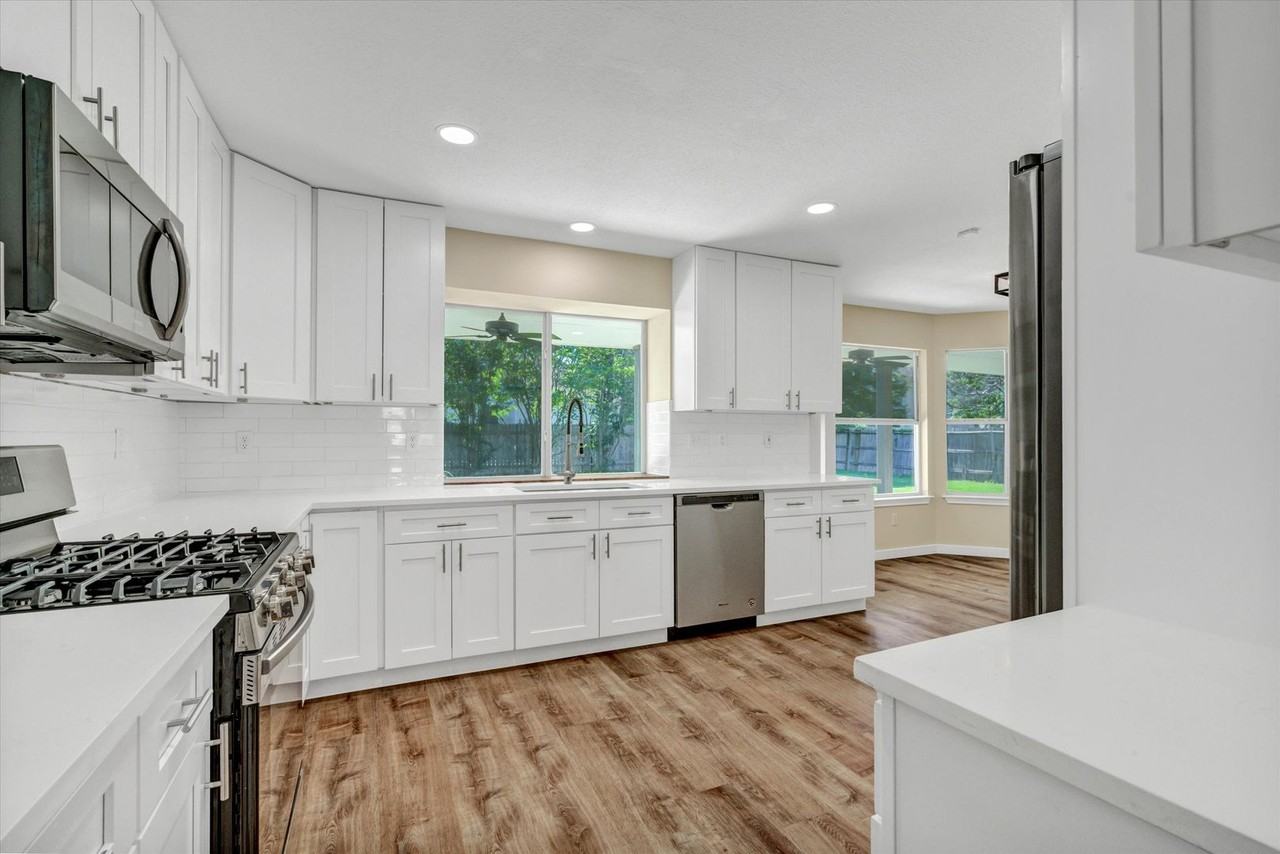 412 Steeplechase Dr - Photo 3 of 22