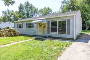 featured image of 2832 Manlove Avenue