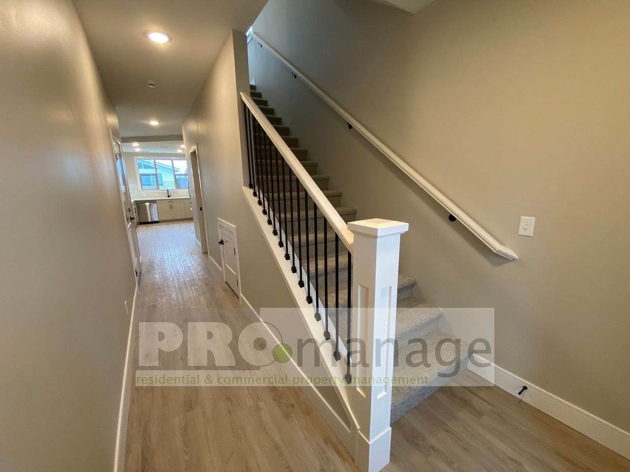 383 Easy St - Photo 2 of 17