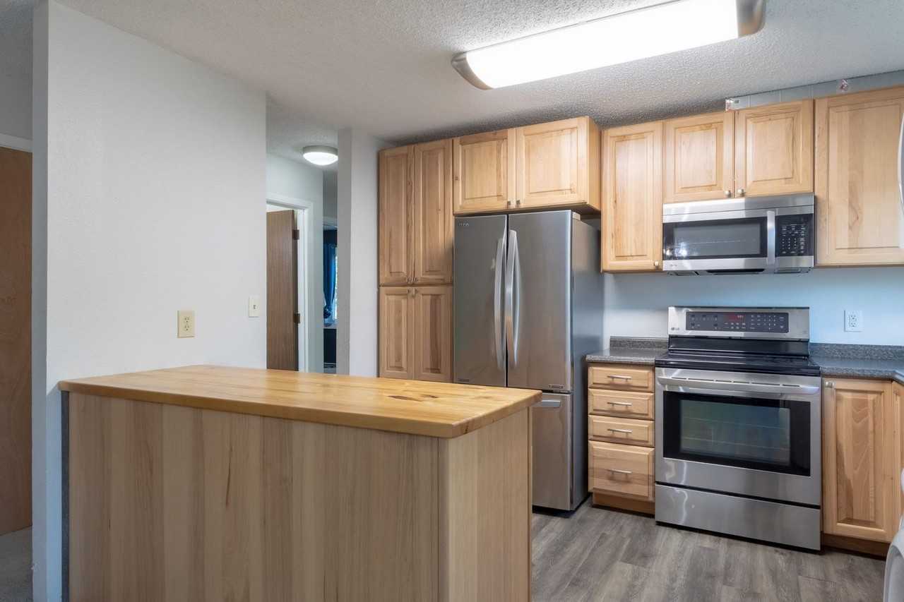 95 Farewell Ave - Photo 2 of 20