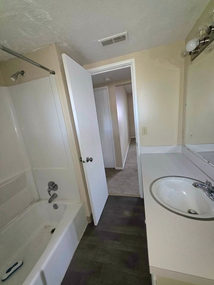 Southroads Apartments - Photo 2 of 12