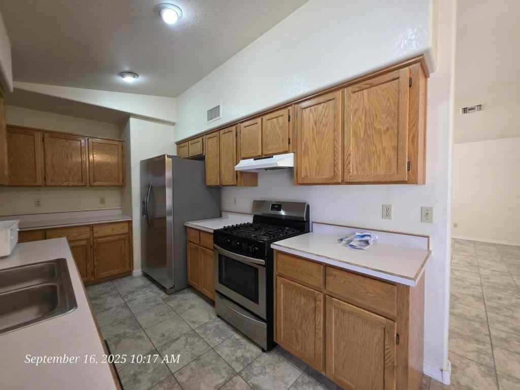 3757 Lass Avenue - Photo 6 of 14