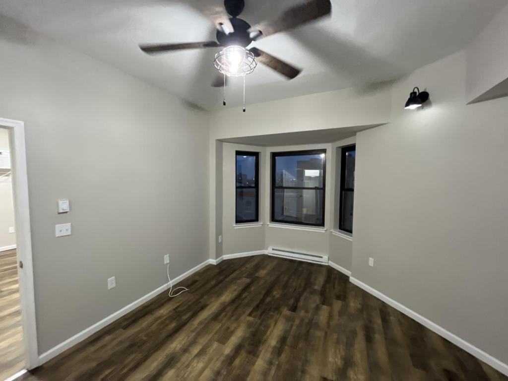 202 N 6th St - Photo 4 of 12