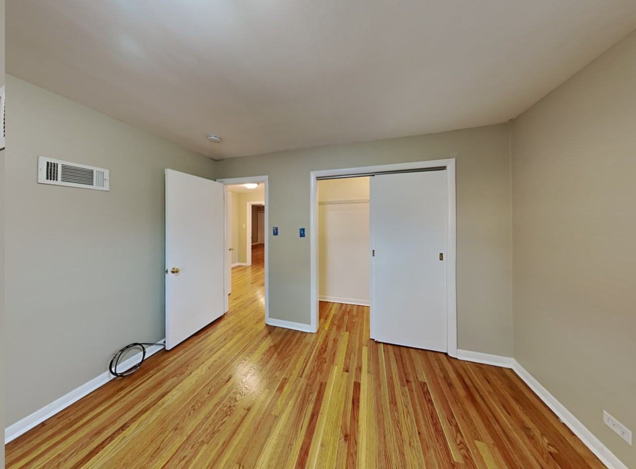 1647 Portsmouth Ave #4 - Photo 3 of 9
