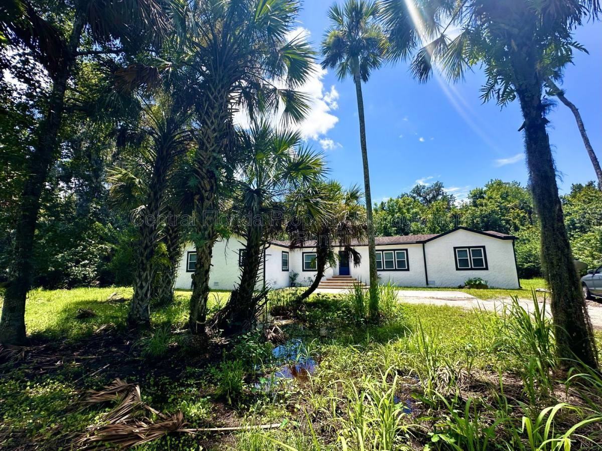 2325 Salt Creek Trl - Photo 2 of 10