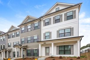 featured image of 811 Calvin Park Dr