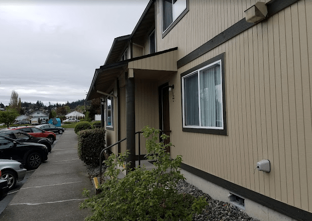 EBB TIDE APARTMENTS - Photo 3 of 3