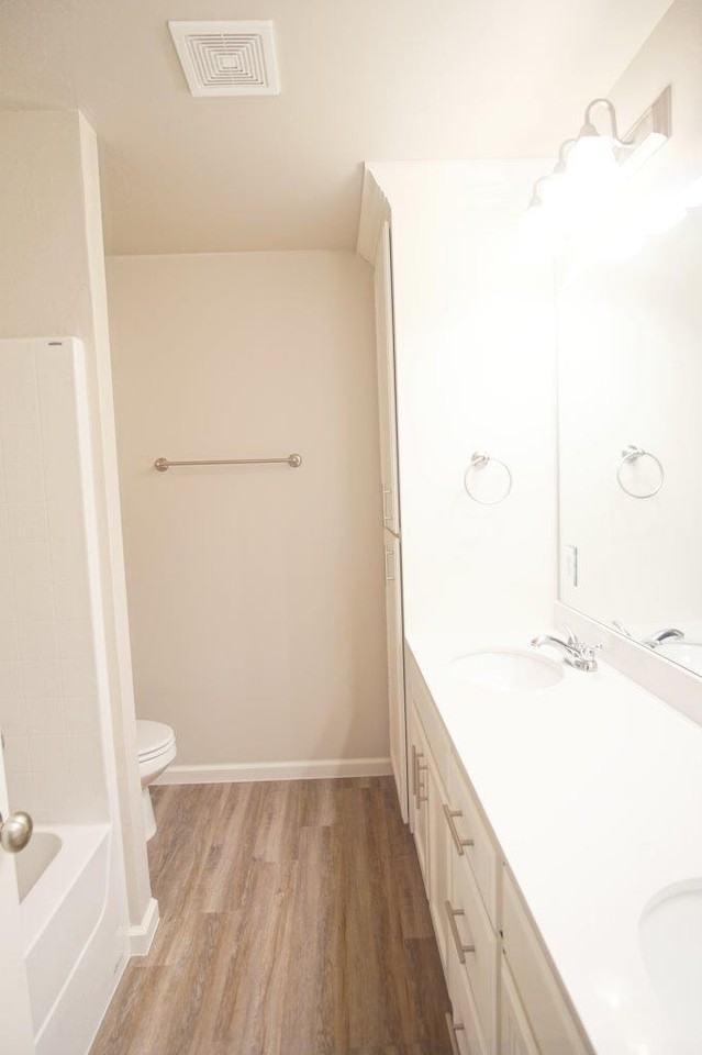 4310 Ne 119th St - Photo 6 of 13