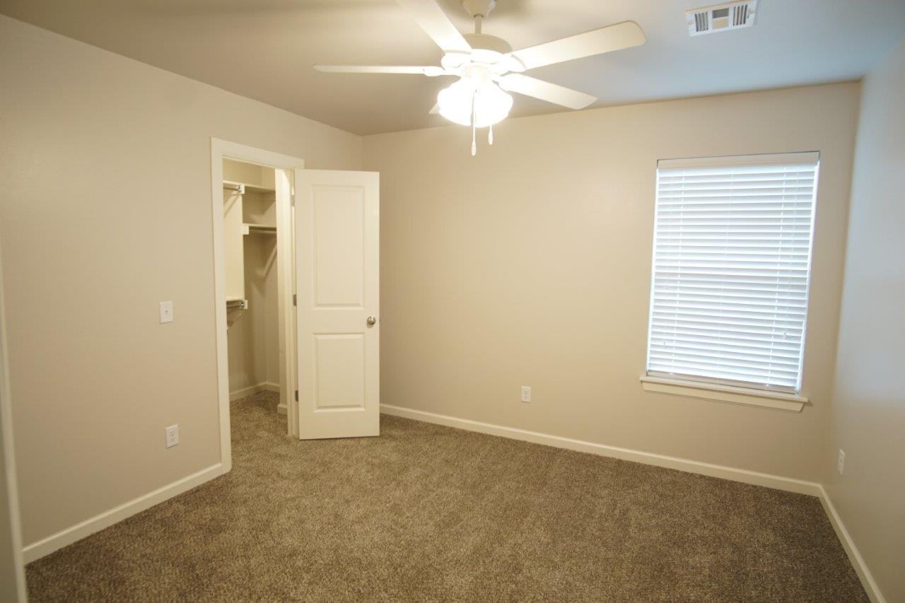 4310 Ne 119th St - Photo 2 of 13