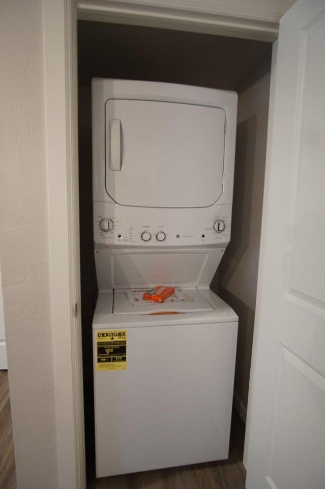 4310 Ne 119th St - Photo 4 of 13