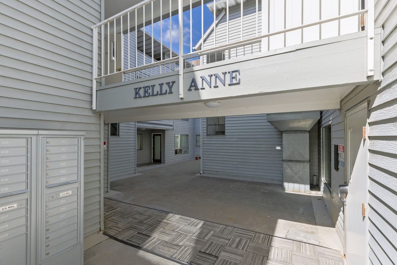 Kelly Anne Apartments - Photo 5 of 39