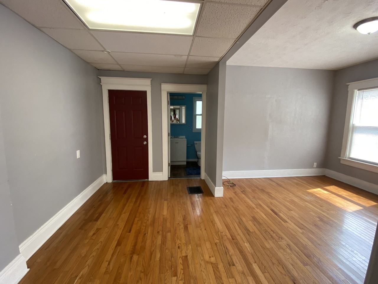 1212 Plymouth Ave S - Photo 7 of 19