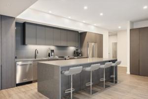 featured image of 952 Johnson St