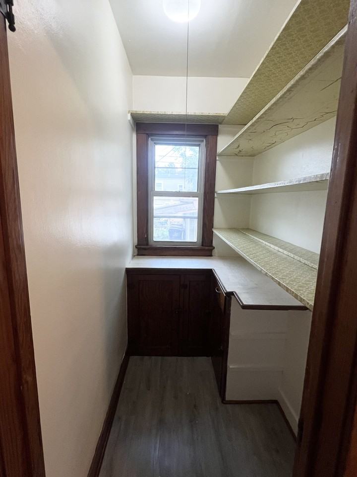 1212 N 45th St - Photo 4 of 14