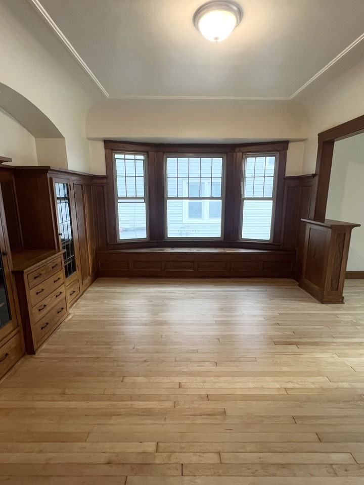 1212 N 45th St - Photo 7 of 14