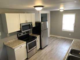 736 Hillcrest Ave - Photo 1 of 1