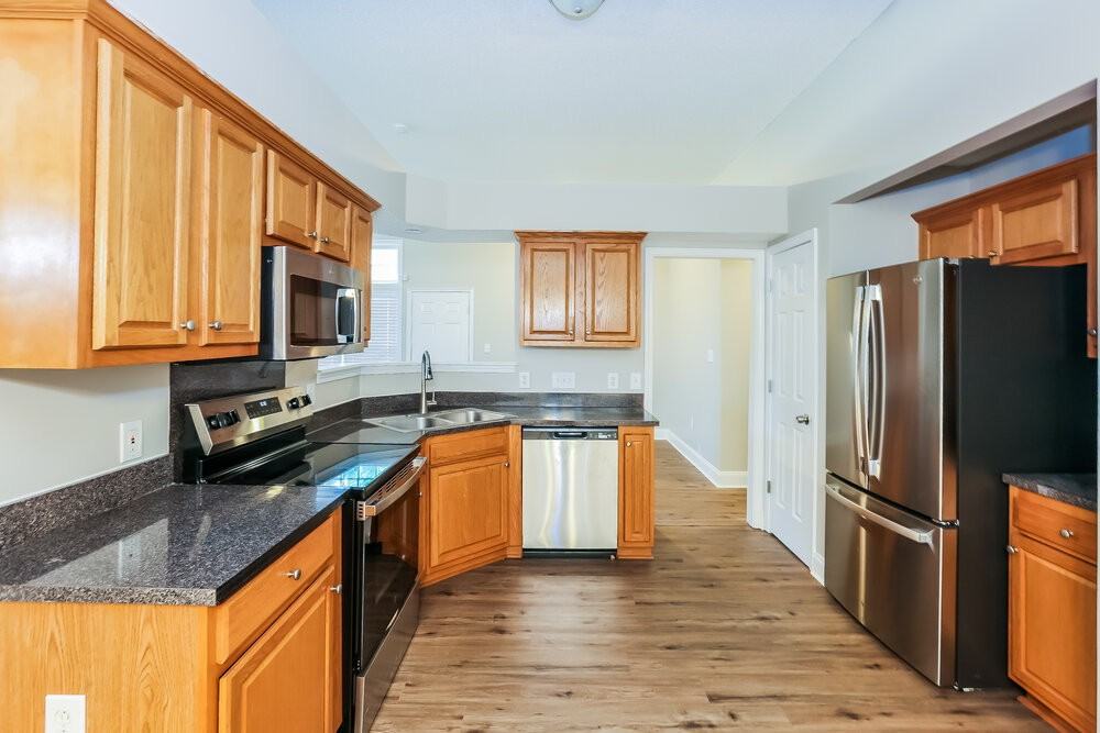 4530 Carol Ct - Photo 7 of 16