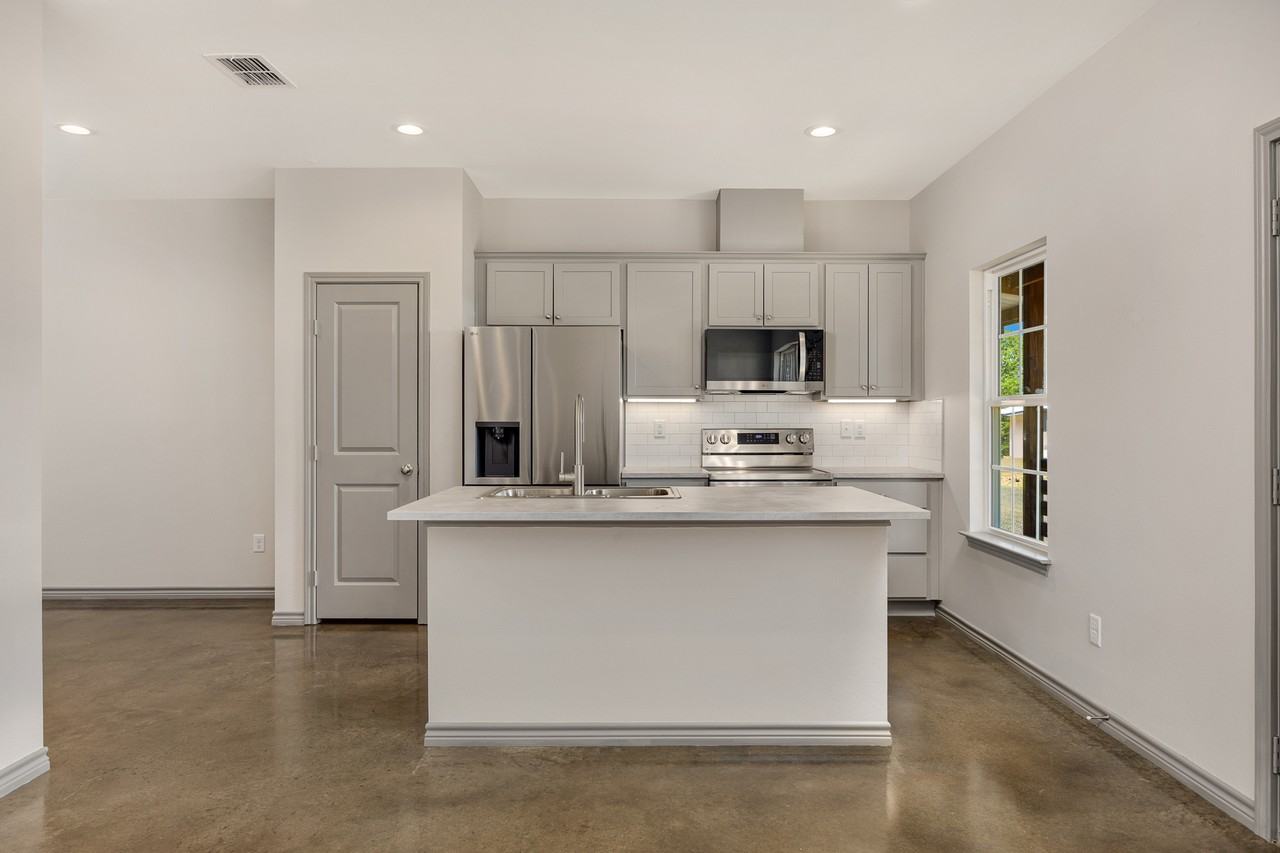 13554 Farm To Market Road #22 - Photo 2 of 10