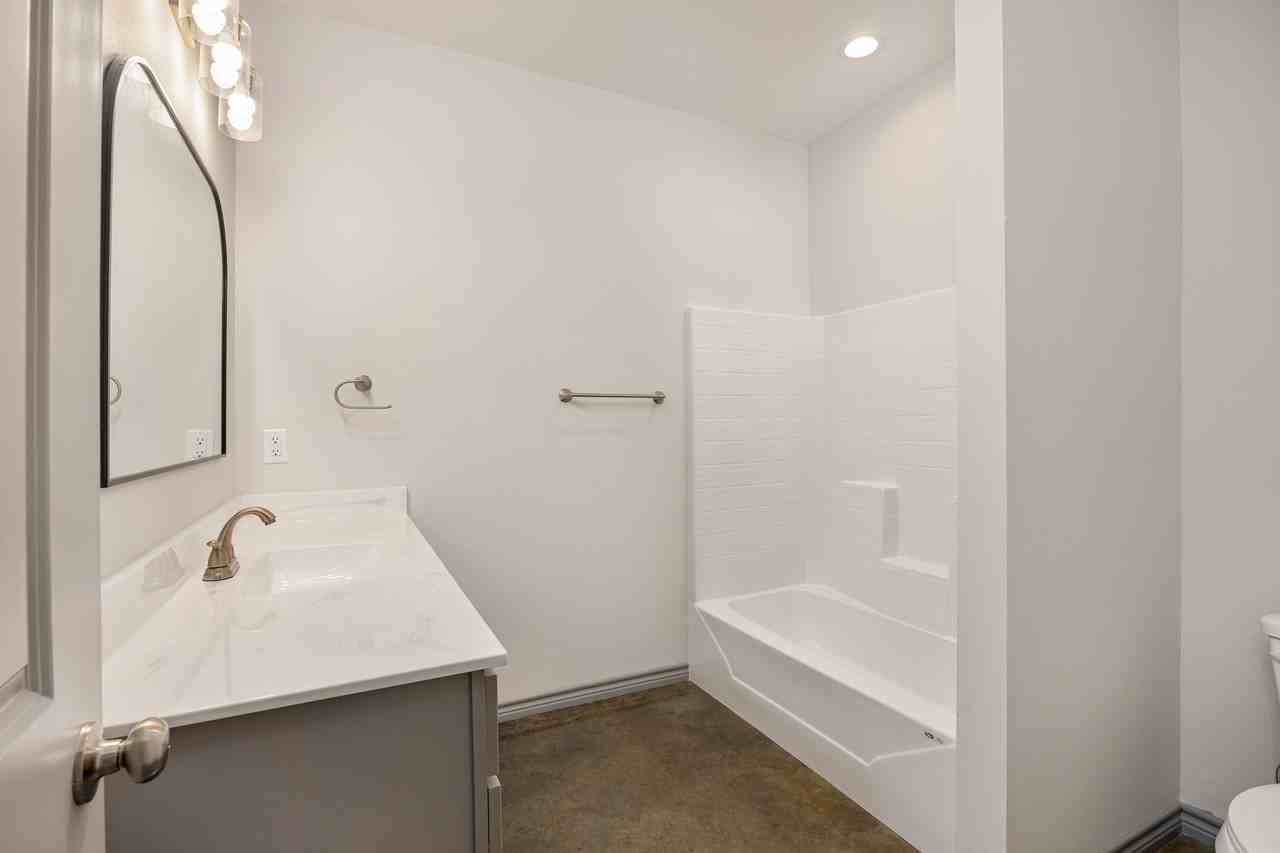 13554 Farm To Market Road #22 - Photo 4 of 10