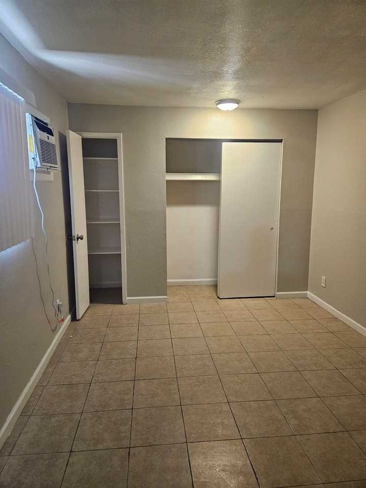 Welcome Home to AZ Commons in Central Tucson - Photo 4 of 9