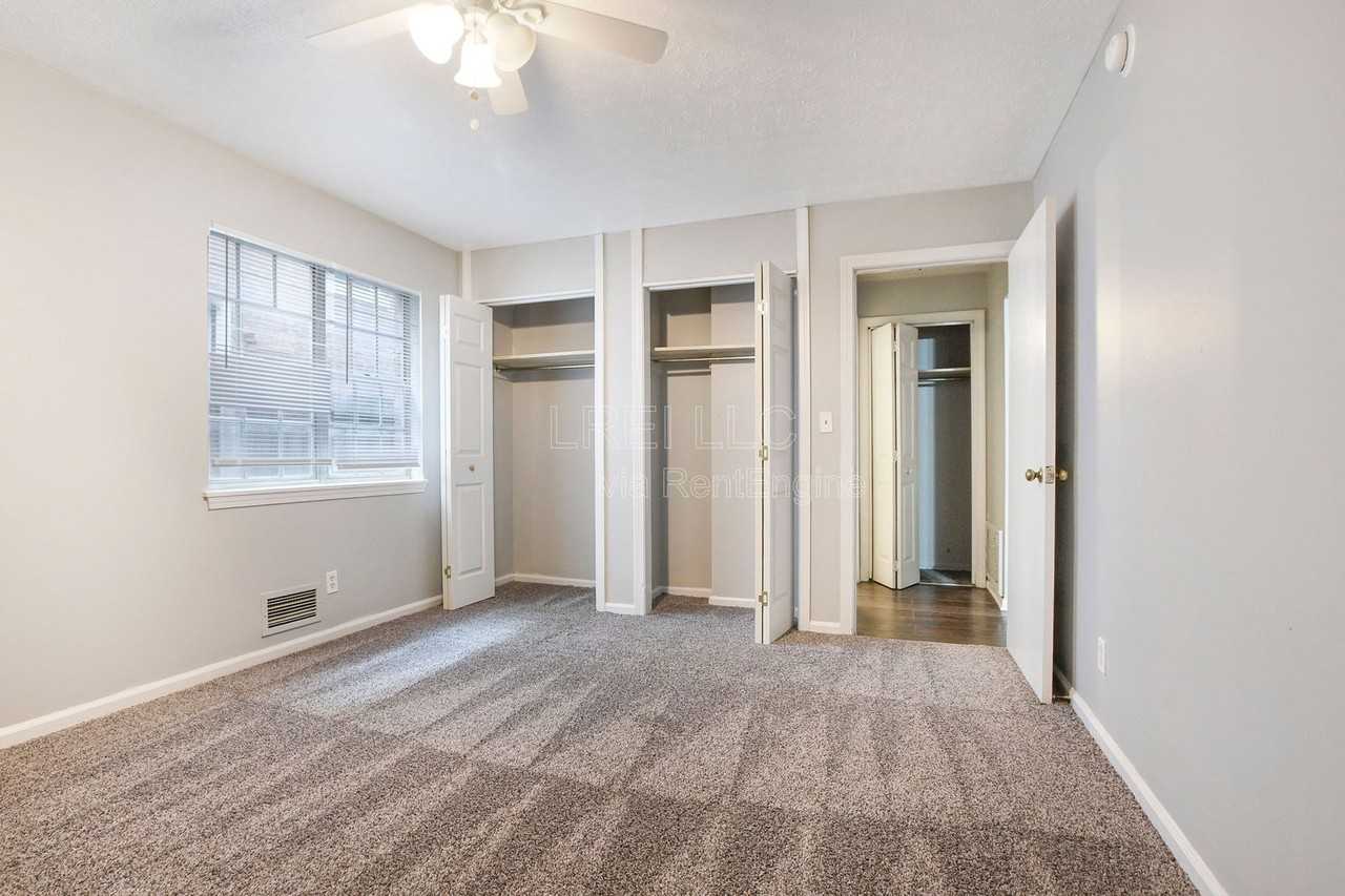 118 W Ormsby Ave #2A - Photo 5 of 10