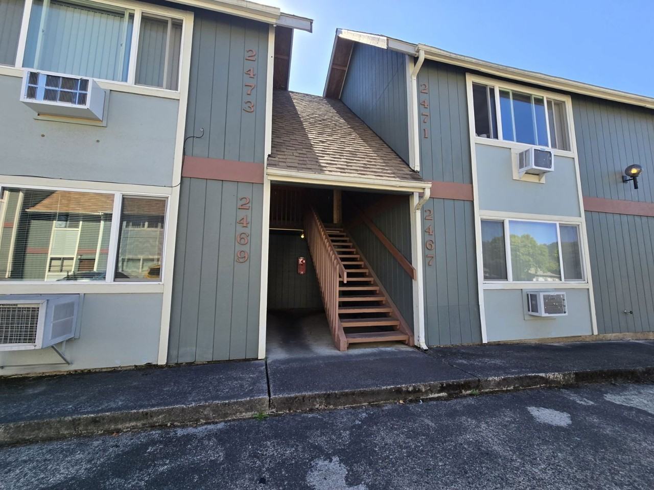 2469 Kerr St #6 - Photo 2 of 15